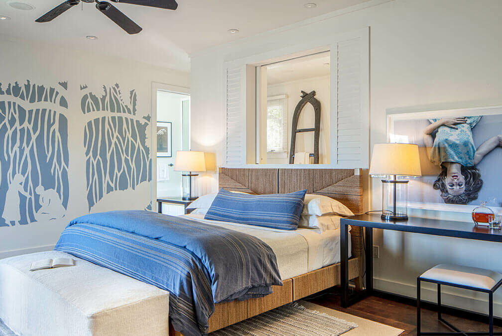 Poetry Inn Emily Dickinson Bedroom {{brizy_dc_image_alt imageSrc=