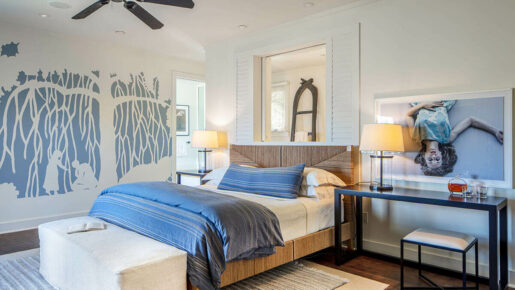 Poetry Inn Emily Dickinson Bedroom {{brizy_dc_image_alt imageSrc=